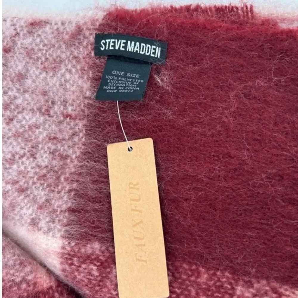Steve Madden Burgundy Two-Tone Buffalo Blanket Scarf NWT